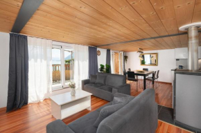 Charming Apartment-Prime Location